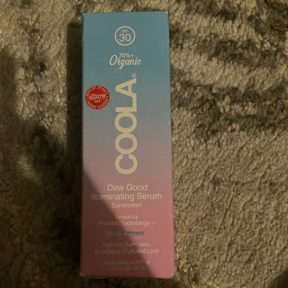 COOLA Dew Good Illuminating Serum - Blue and Pink
